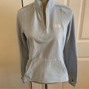 NORTH FACE size S light blue fleece pullover with V neck no zippers uni pocket
